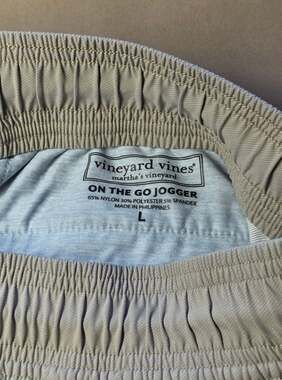 Vineyard Vines On The Go Jogger Performance Pants Size L Beige